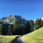 Haus Rothorn *