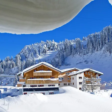 Haus Rothorn