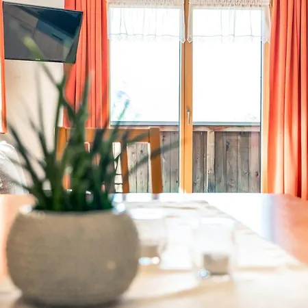 Haus Rothorn Appartamento Schröcken